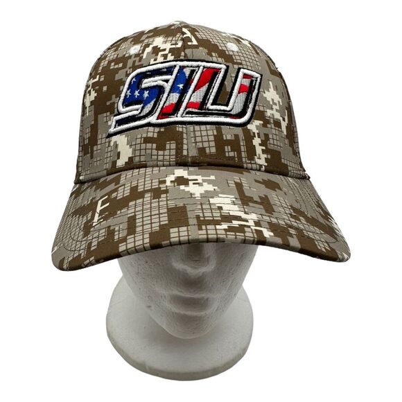NEW Southern Illinois Salukis SIU Under Armour Fitted Hat Camo USA Flag Size S/M - Picture 1 of 7